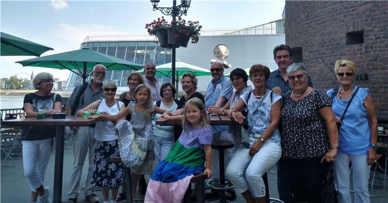 Die Ausflugsgruppe vor dem Schokoladenmuseum.Foto: privat