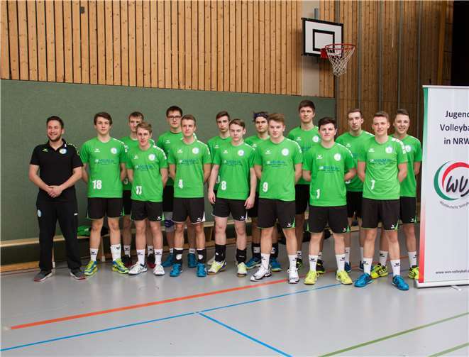 Die Ausrichtermannschaft des Meckenheimer SV mit Trainer Georg Münz.  Meckenheimer SV
