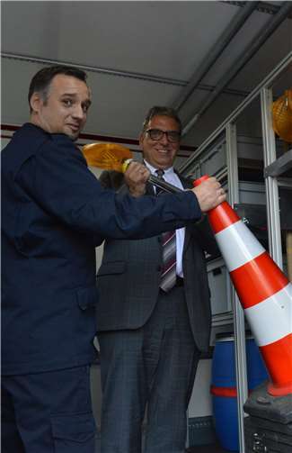 „Die Ausstattung ist ein gutes Rüstzeug, was wir unseren Feuerwehren im Einsatz mit auf den Weg geben können.“ Davon ist Andree Stein, Erster Beigeordneter und Brandschutzdezernent der VG Montabaur, überzeugt.