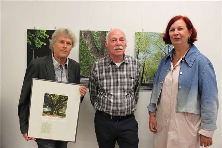 Die Ausstellung verstärkt die Wirkung der Bilder durch Texte von Hesse.  Foto: Hospiz-Verein Rhein-Ahr