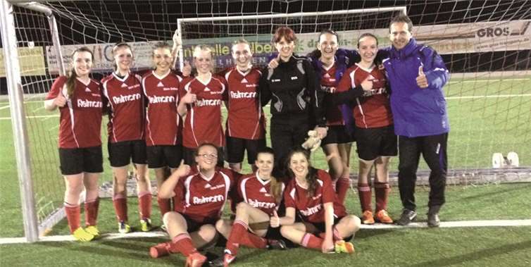 Die B-Juniorinnen haben nach dem Sieg in der Grafschaft gejubelt.Privat