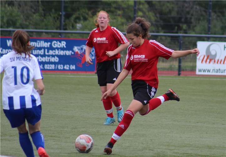 Die B-Juniorinnen starten erfolgreich in die Bezirksliga-Saison.