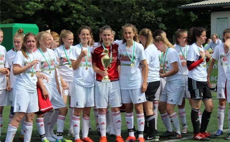 Die B-Juniorinnen würden den Kreispokal in der kommenden Saison gerne verteidigen.