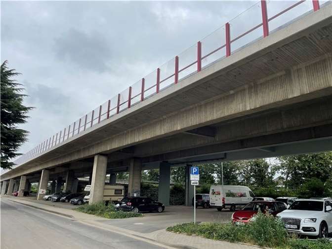 Die B9-Brücke wurde bei der Flut schwer beschädigt. Foto: ROB