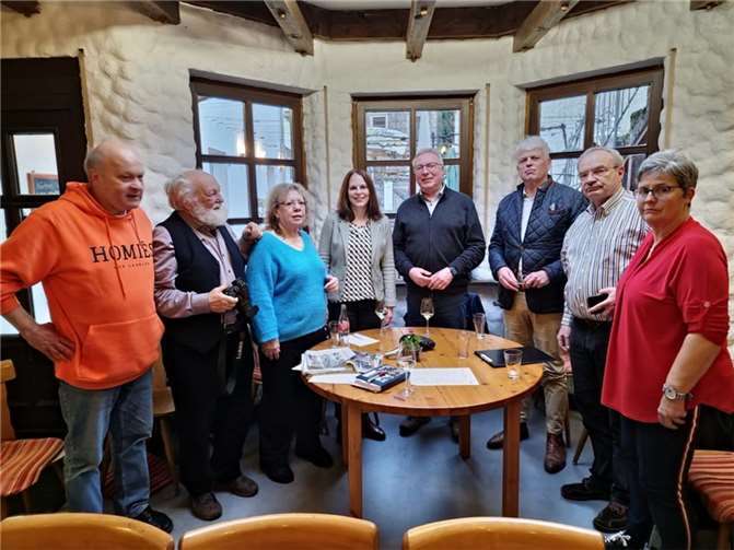 Die BI Endert hatte Landratskandidatin Sonja Bräuer und das Bündnis eingeladen. Quelle: Team Sonja Bräuer