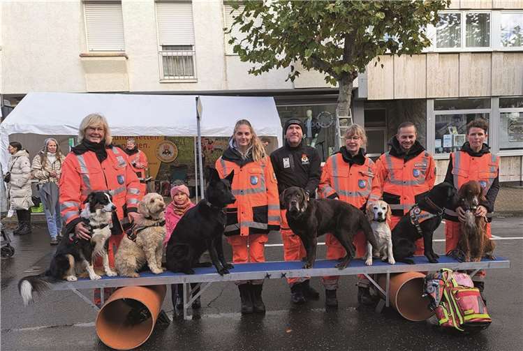 Die BRH Rettungshundestaffel Rhein-Mosel e.V. warb um neue Mitglieder, Paten und Spenden.
