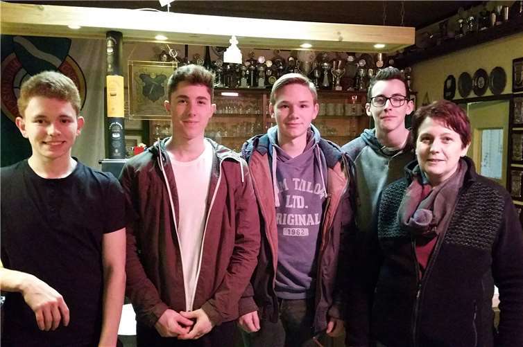 Die BSC- Freihandschützen: Nils Hilger, Jannik Stenzel, Tobias Jung, Andreas Weinand und Manuela Weinand.privat