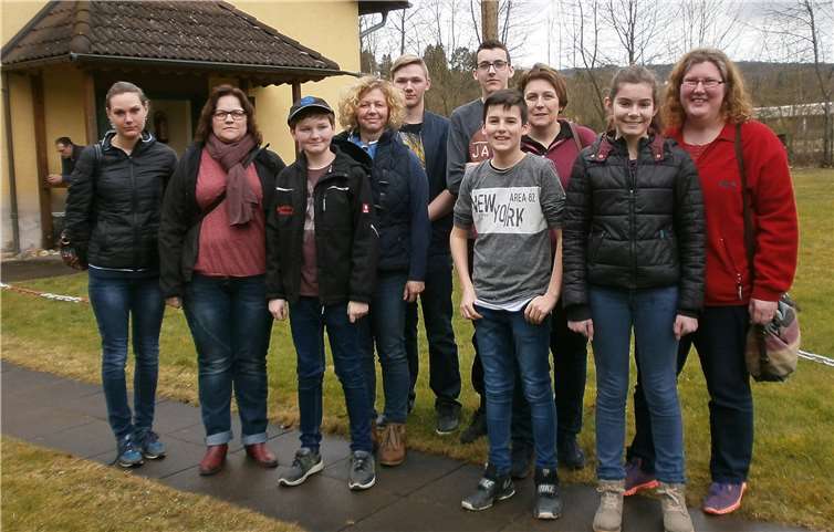 Die BSC - Luftgewehrmannschaft mit ihren Betreuern. Privat