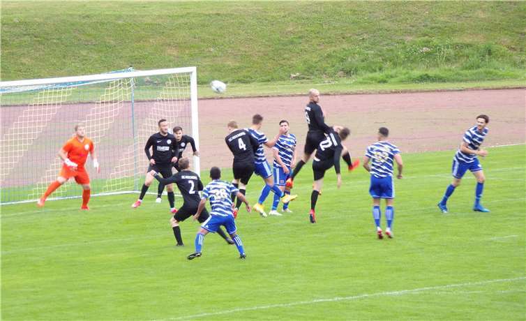 Die Bad Breisiger Mannschaft spielte souverän gegen die SG Hocheifel Leimbach und beendeten das Spiel mit 5:1. Foto: privat