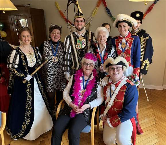 Die Bad Breisiger Tollitäten sorgen für Glücksmomente.  Foto: privat