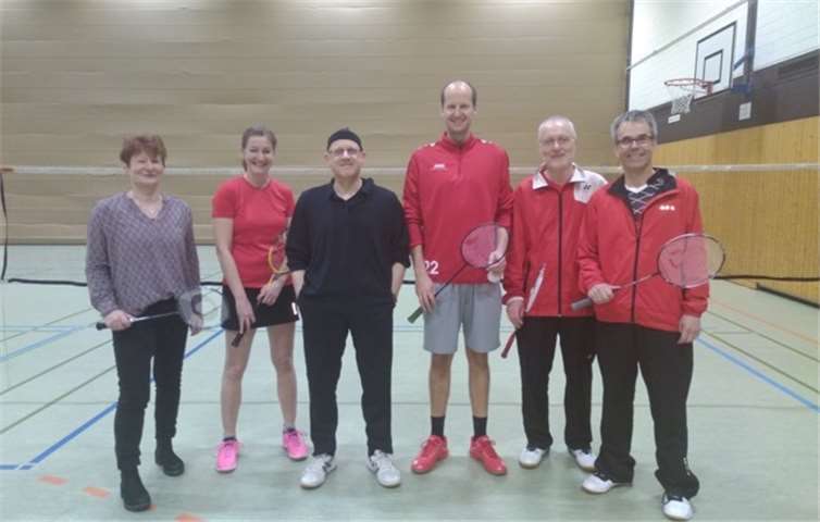 Die Badmintonmannschaft des SV Rot-Weiss Rheinbreitbach trat in der Bezirksklasse an. Foto: privat