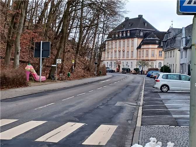 Die Bahnhofstraße in Montabaur wird von Grund auf saniert und neu gestaltet. Sie muss deshalb vom Kreisel Eschelbacher Straße / Alleestraße bis zur Wallstraße gesperrt werden. Die Arbeiten beginnen am 31. Januar.  Foto: Stadt Montabaur)