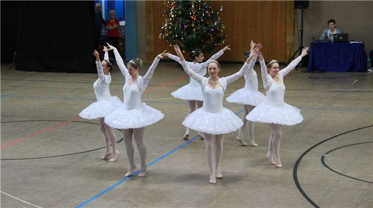 Die Ballettschule Danesova ausMontabaur zeigte gleich 5 Tänze.