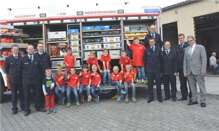 Die Bambini-Feuerwehr in Nentershausen gibt es seit 15 Jahren. Es gingen bereits viele aktive, Feuerwehrleute aus ihr hervor. Derzeit gehören dreizehn Mädchen und Jungen dazuFotos: privat