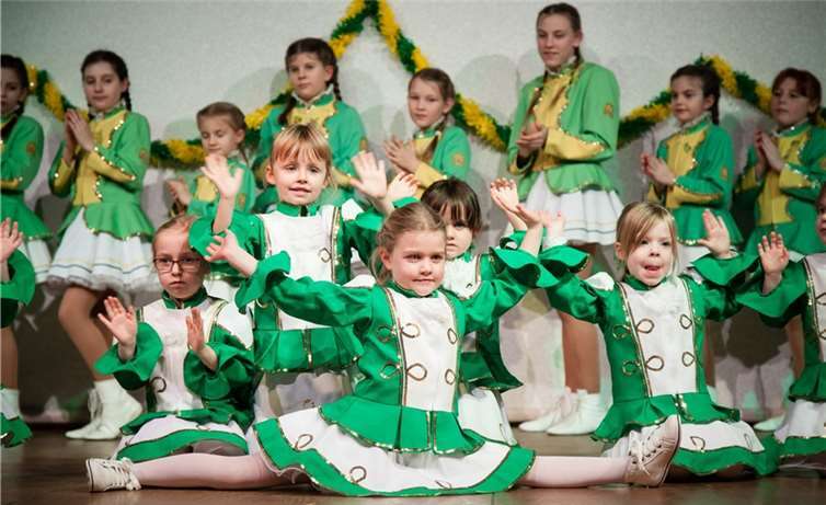 Die Bambini der Karnevalsgesellschaft Grün-Gelb Fritzdorf bezauberten das Publikum in der Mehrzweckhalle.