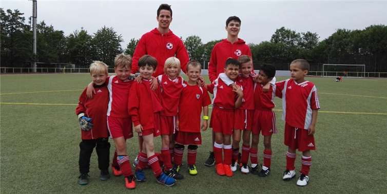 Die Bambini des FV Erpel beim Turnier auf dem Linzer Kaiserberg. privat