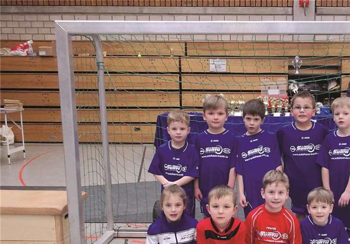 Die Bambinis der JSG Elztal beim Turnier in Plaidt. privat