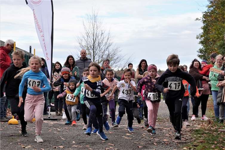 Die Bambinis gingen mit viel Elan und voller Eifer an den Start. Foto: Michaely