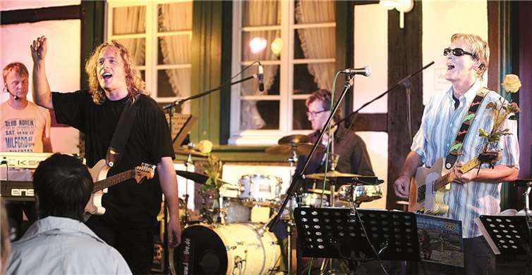 Die Band „After Midnight“ gastiert am 9. August im Himmeroder Hof. privat