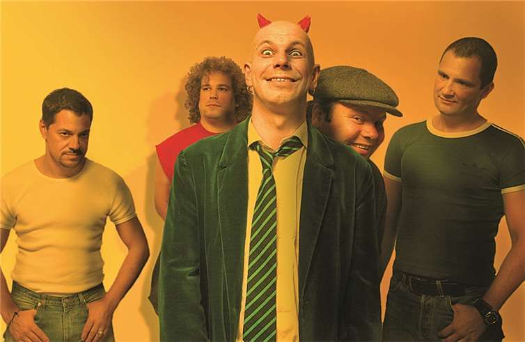 Die Band Dirty Deeds`79 ist zu Gast in Meckenheim.privat