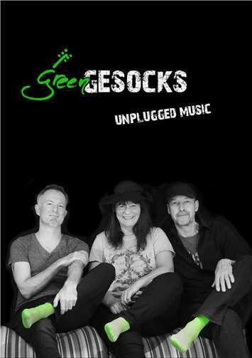 Ungewöhnliches Vokalensemble trifft Akustik-Band Die Band „Green Gesocks“.