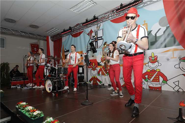 Die Band „Jedöns“ sorgte für Partystimmung.