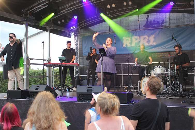 Die Band „Schall und Rauch“ sorgte auf der RPR 1-Bühne für tolle Stimmung.