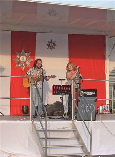 Die Band „Two from Heart“ konnte erst nach mehreren Zugaben die Bühne verlassen.