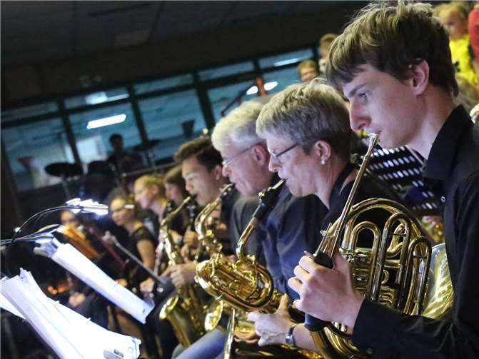 Die Band des KAG sorgte für den richtigen Sound.-StF-