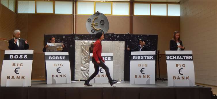 Die Bank war auch nicht unbedingt nach ihrem Geschmack.