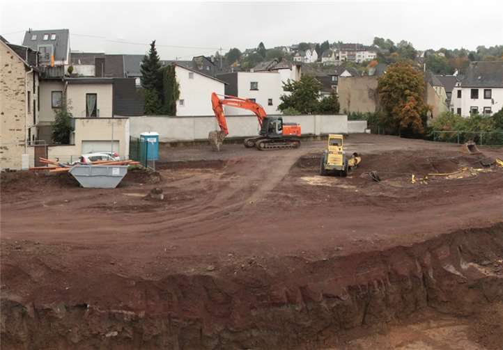 Die Bauarbeiten sind in vollem Gange.