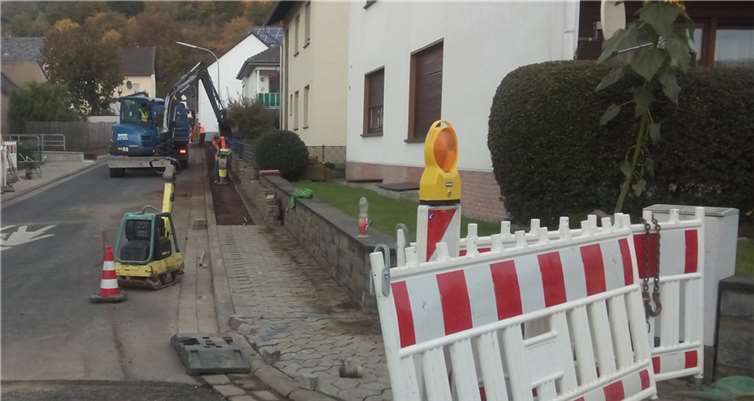 Schnelles Internet für Bad Bodendorf Die Bauarbeiten zum Ausbau des Telekom-Netzes in Bad Bodendorf schreiten voran. privat