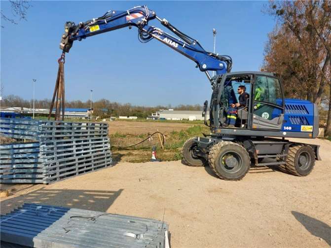 Die Bauteile wurden am vergangenen Donnerstag angeliefert.  Foto: THW Sinzig