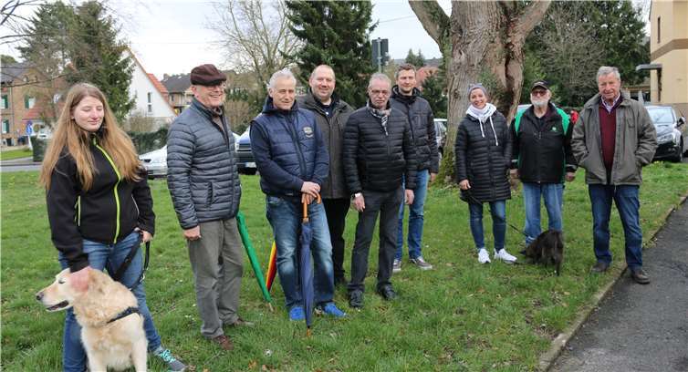 Die Begehung in Westum mit Ortsvorsteherkandidat Mario Wettlaufer.Foto: privat