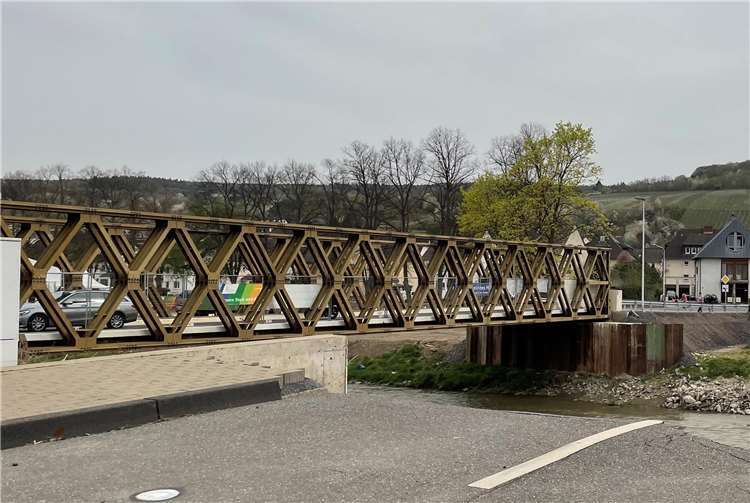 Die Behelfsbrücke am Ahrtor.  Foto: ROB