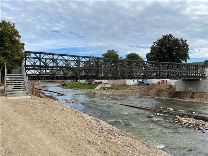 Die Behelfsbrücke in der Carl-von-Ehrenwall-Allee.  Foto: ROB