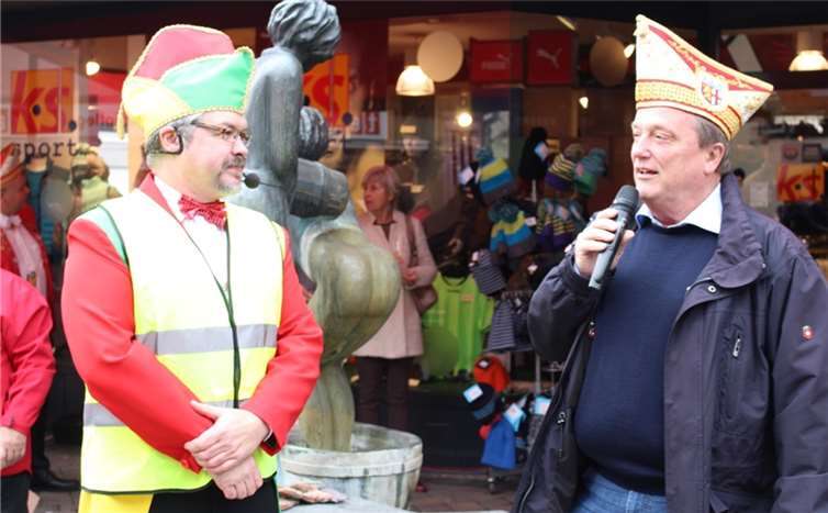 Die Bemoosten eröffneten die fünfte Jahreszeit.