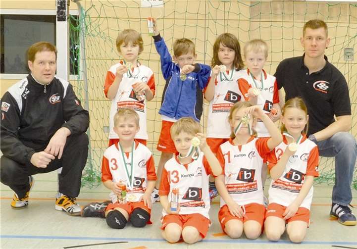 Die Bendorfer Mini-Teams bei der Siegerehrung.  Privat