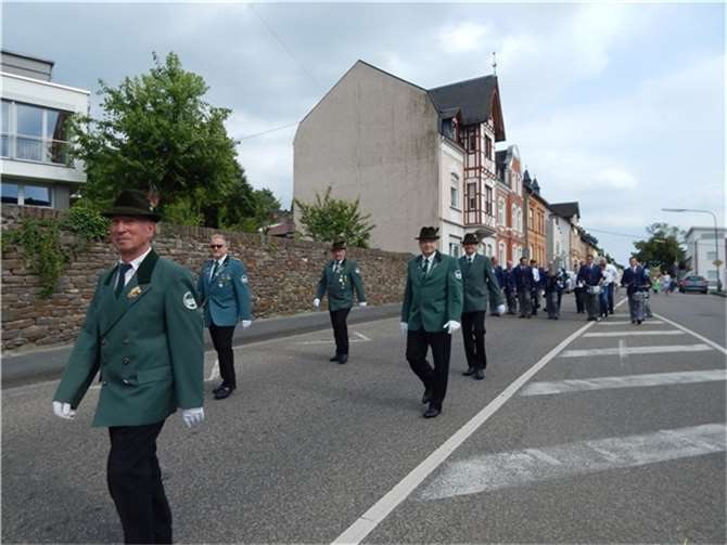 Die Bendorfer Schützen beim Festumzug.