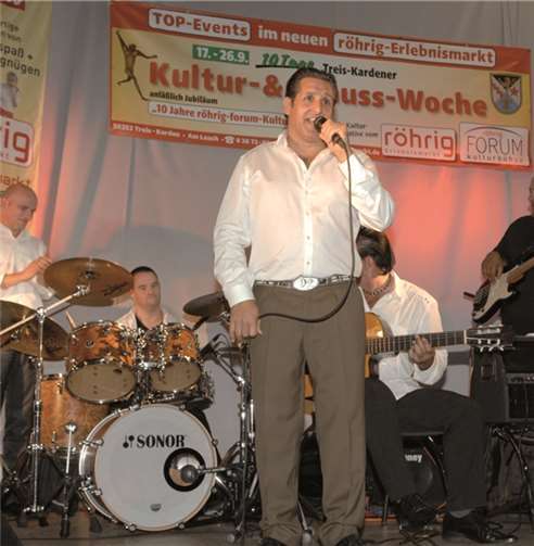 Die Benefiz-Gala „Django Reinhardt in Concert“ am Freitag, 26. September, ist ein ganz besonderes Highlight zu „15 Jahre Kulturbühne im Baumarkt“.  privat