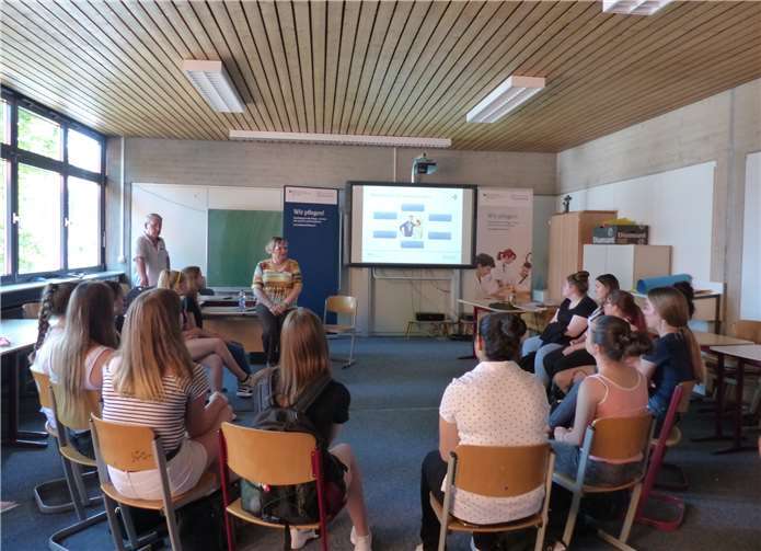 Die Berater der Pflegeausbildung informierten über neue Berufsbilder. Foto: privat