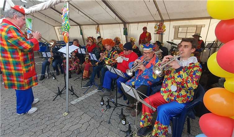 Die Berkumer Dorfmusikanten.