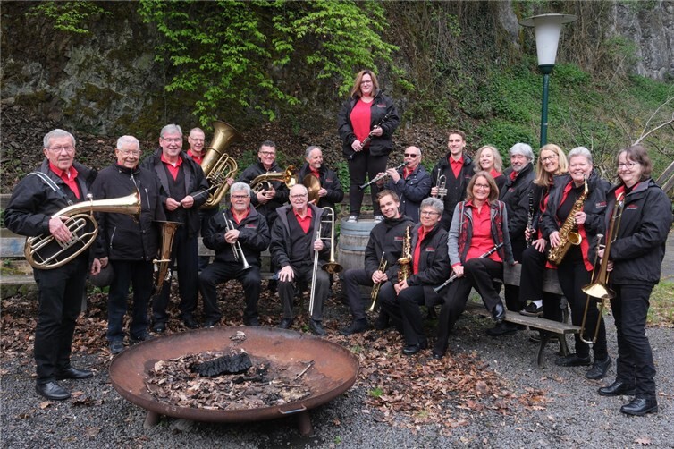 Die Berkumer Dorfmusikanten laden am 16. Juli erstmals zum Feierabendkonzert an den Sankt-Florian-Grillplatz im Stumpeberg ein.