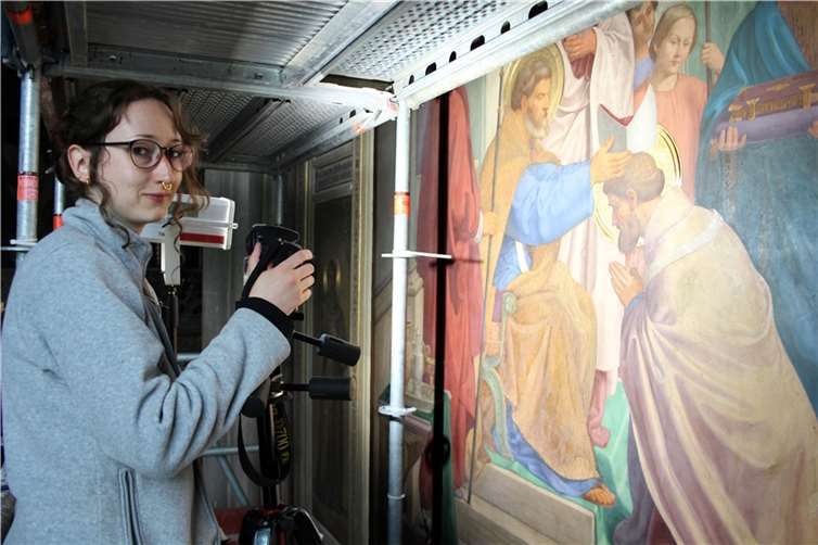 Die Beschädigungen werden fotografiert und in einer Datenbank festgehalten.