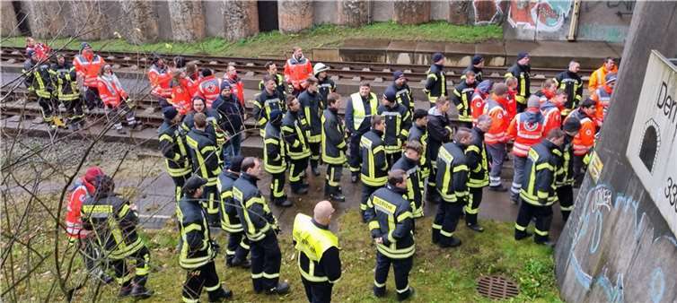 Die Besichtigung endete am Nordportal bei Ebernhahn.