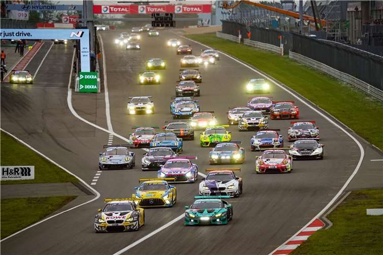 Die Besucher erwartet ein motorsportlichen „Höhepunkt vor dem Höhepunkt“.  Quelle: Pro Motion