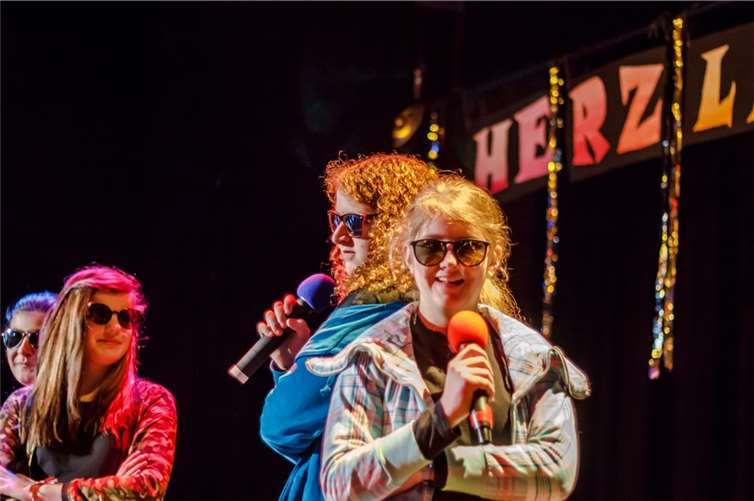 Die Besucher erwartete ein bunter Mix an Darbietungen.