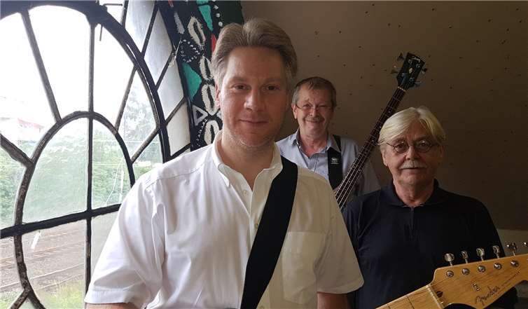 Die Besucher im Löwenhof dürfen sich auf die Band gfi, das Rick-Neupert-Trio (hier im Bild) und Sängerin Laura Kattan freuen, die schon bei der TV-Show „The Voice of Germany“ Gänsehaut-Feeling in Jury und Publikum weckte. privat