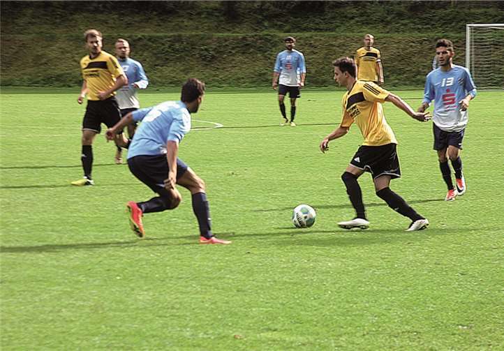 Die Besucher sahen eine von den Platzherren dominierte Partie.