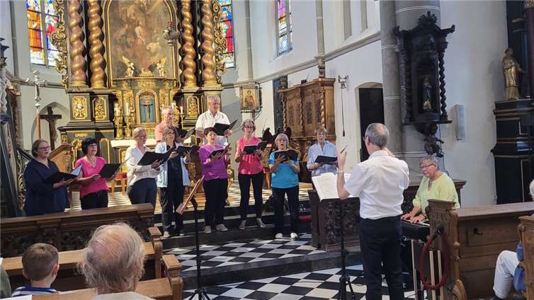 Die Besucher waren begeistert von dem stimmungsvollen Konzert. Foto: Peter Schleiden